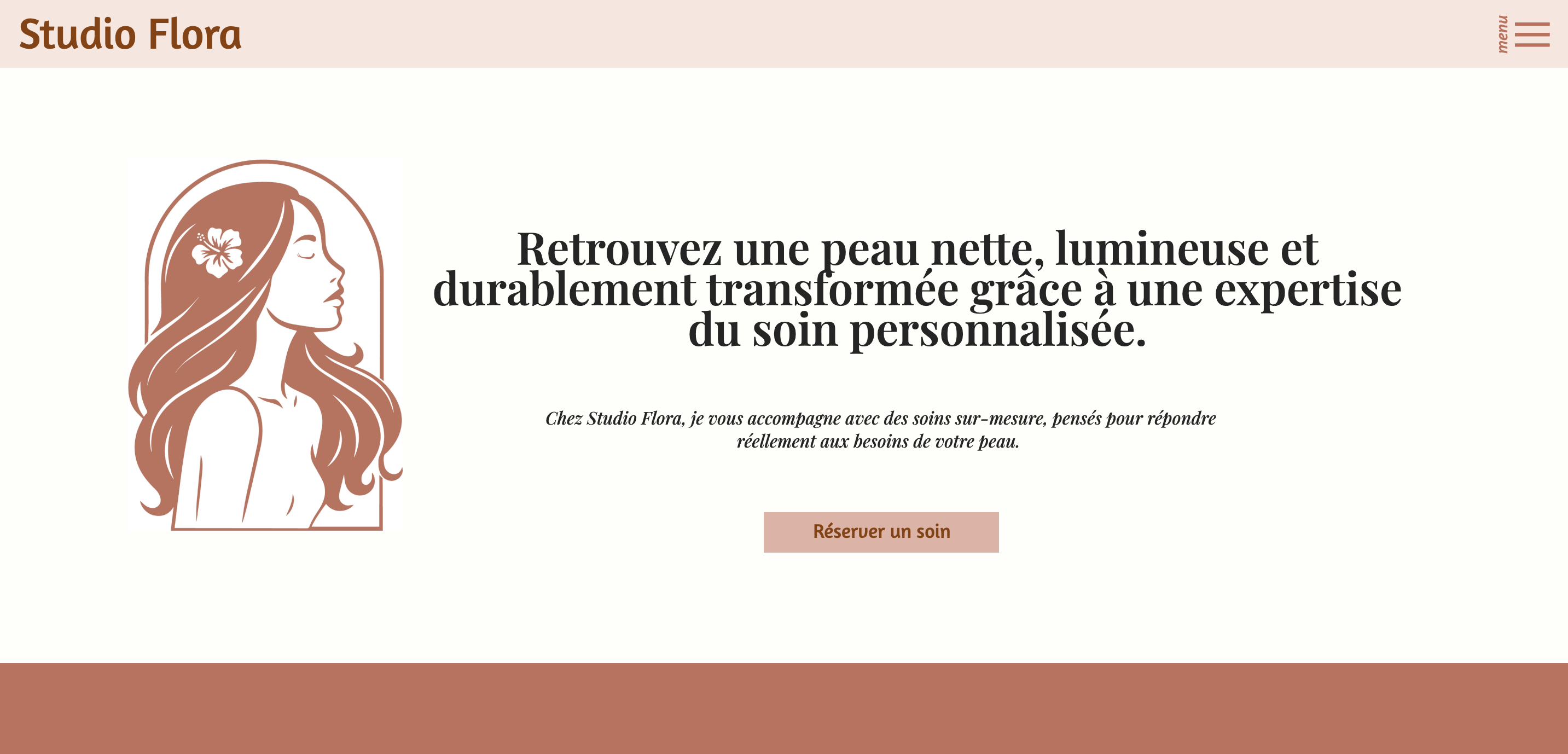 Page d'accueil du site Studio Flora, logo, illustration et accroche sur une peau nette et lumineuse.